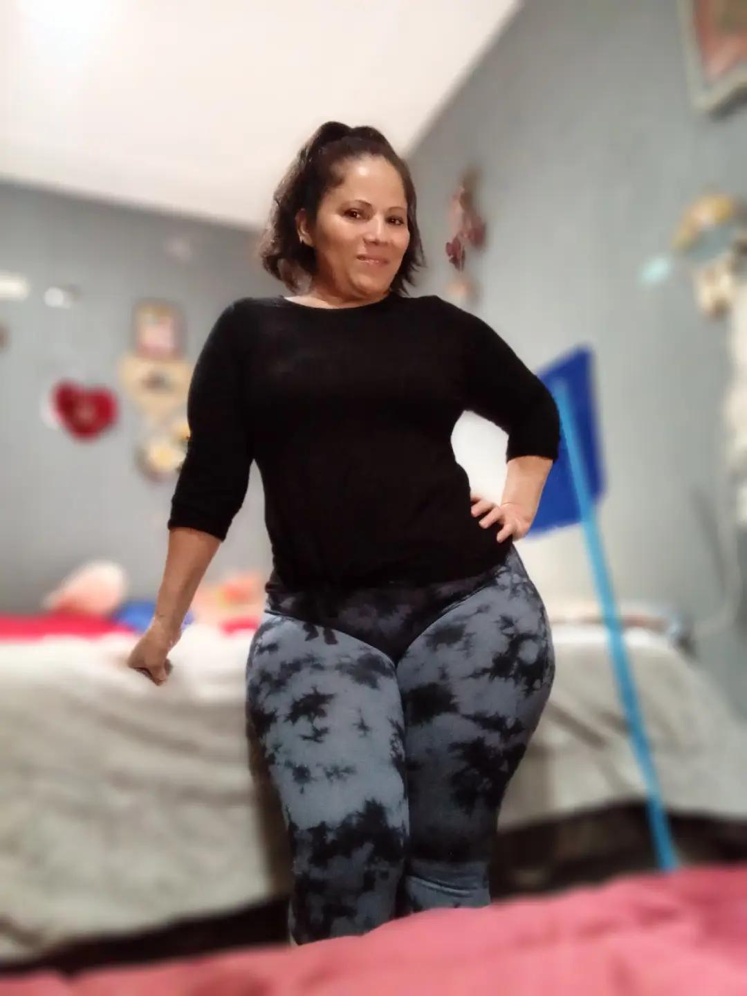 @Elizabeth_Alvarez