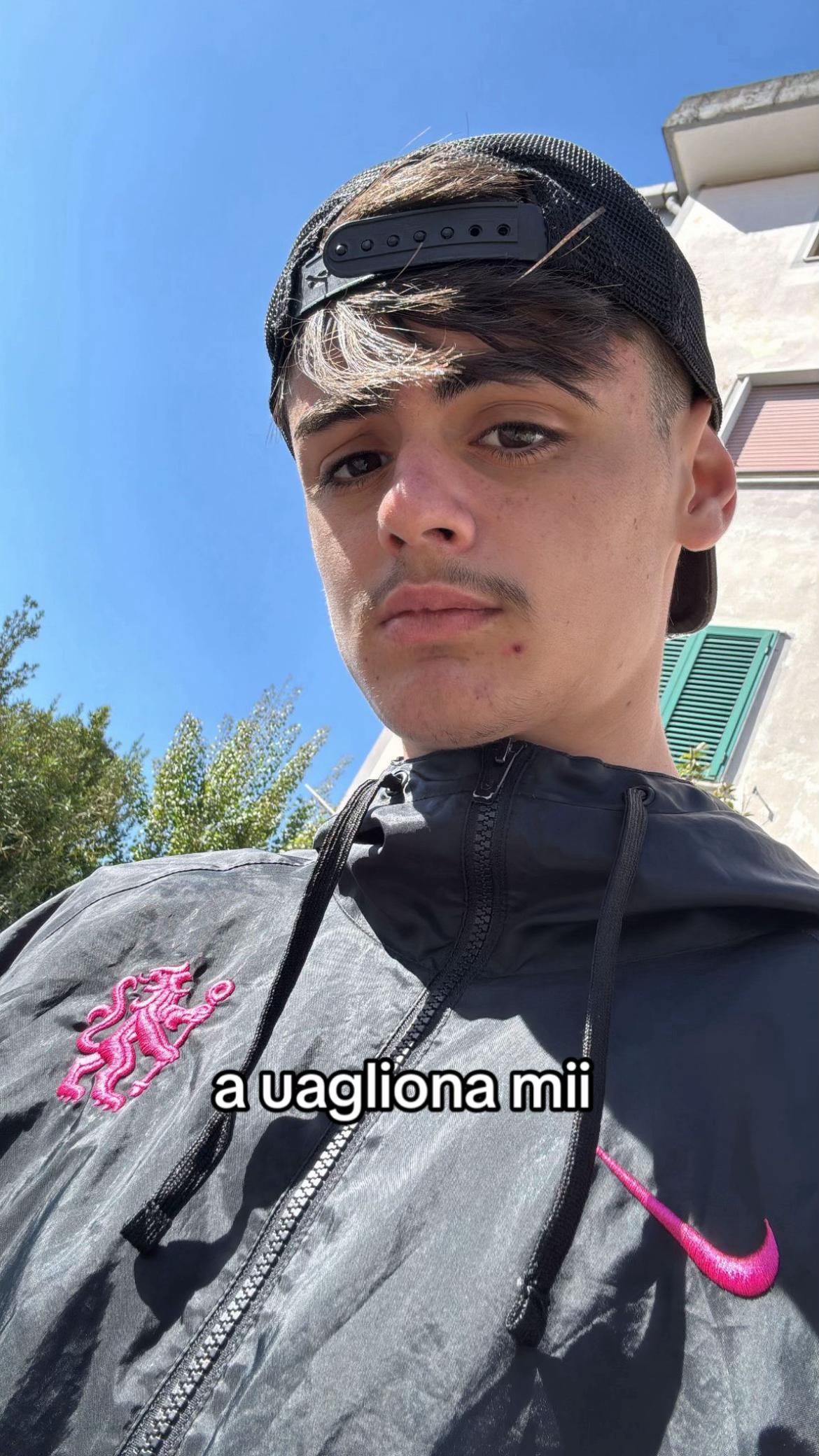 @_angelomaglione_