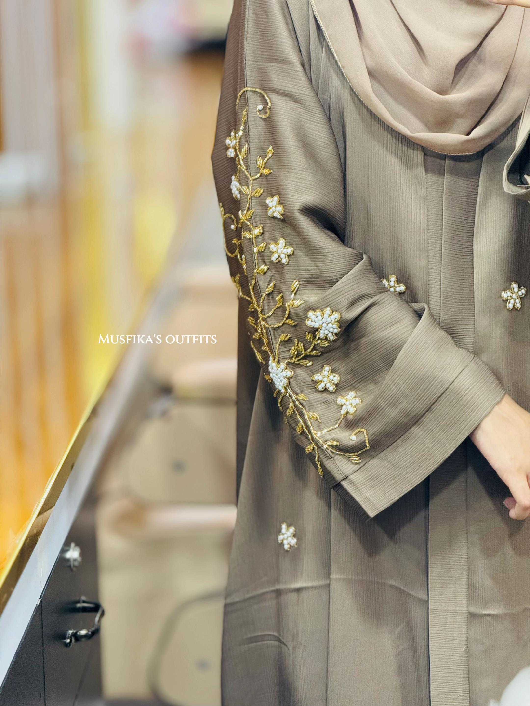 @Musfika's Outfits