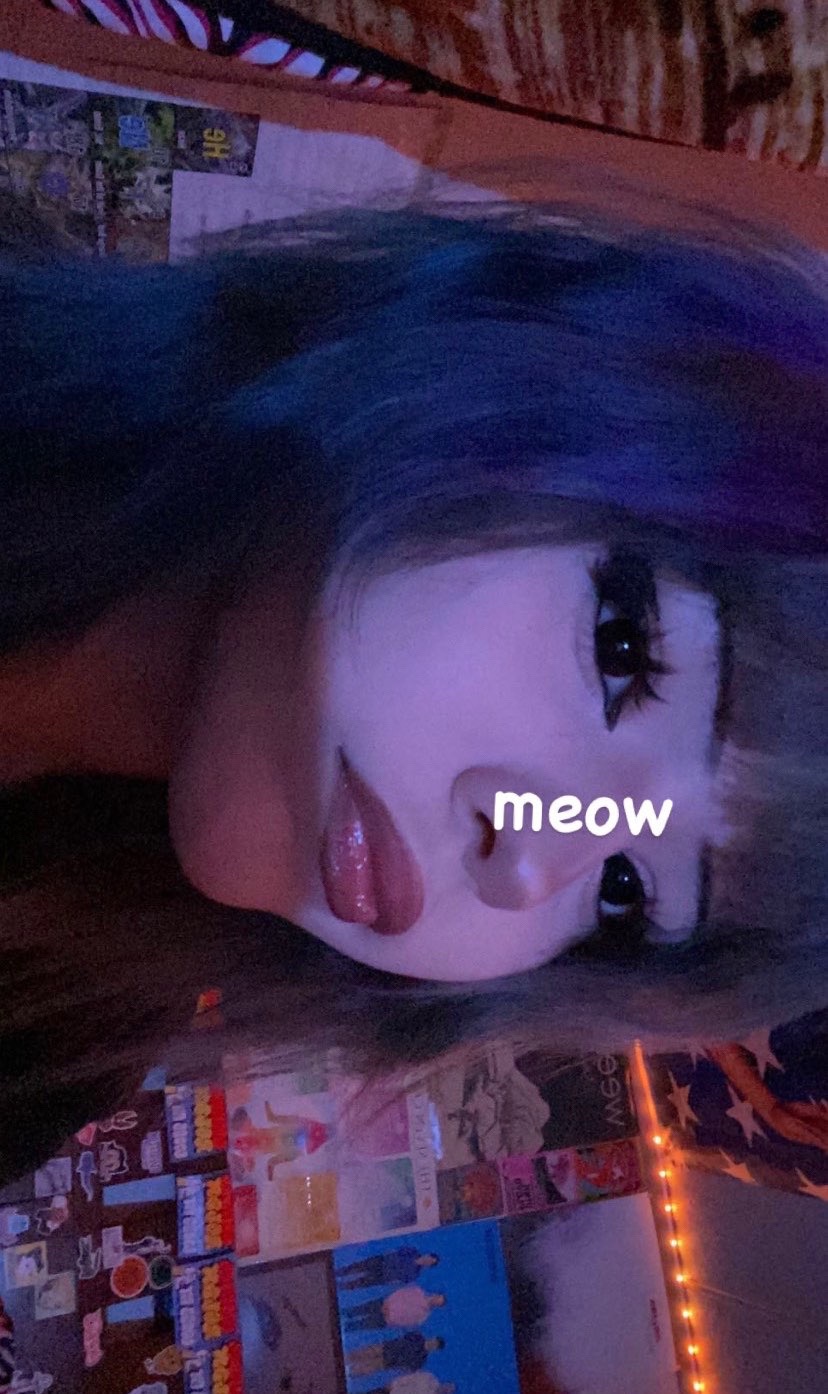 @tragic girl