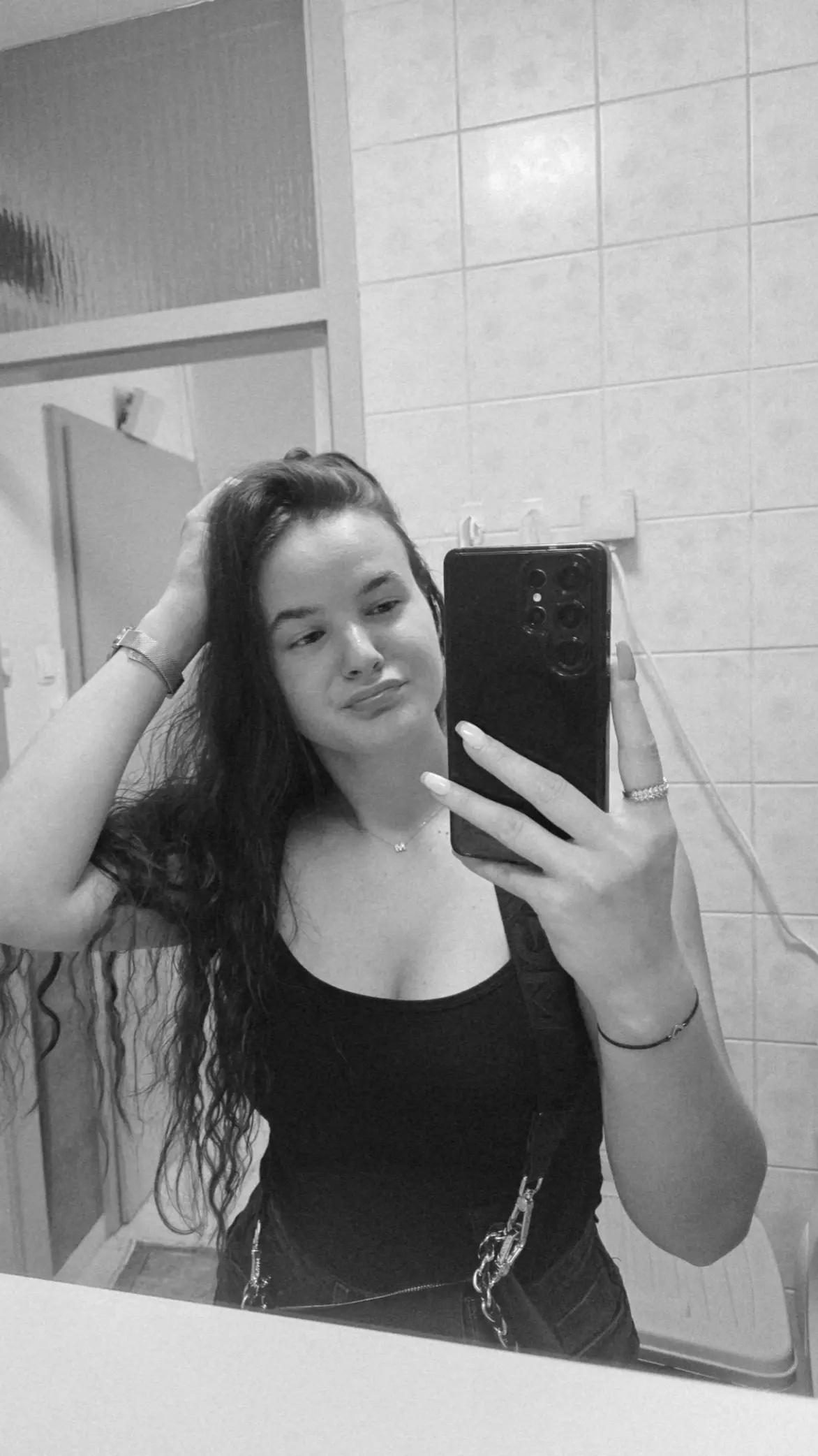 @Emina Kahriman