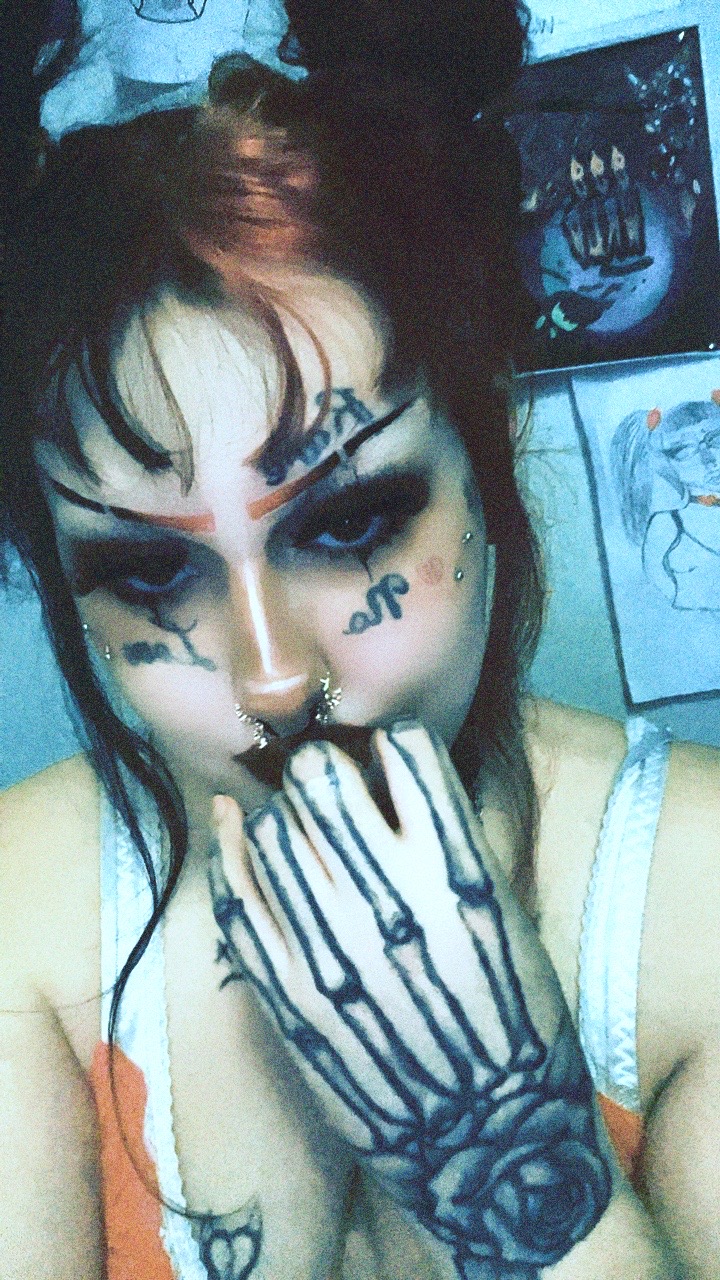 @𖤐𝓢𝓮𝓵𝓮𝓷𝓪𖤐༒ 999 ༒