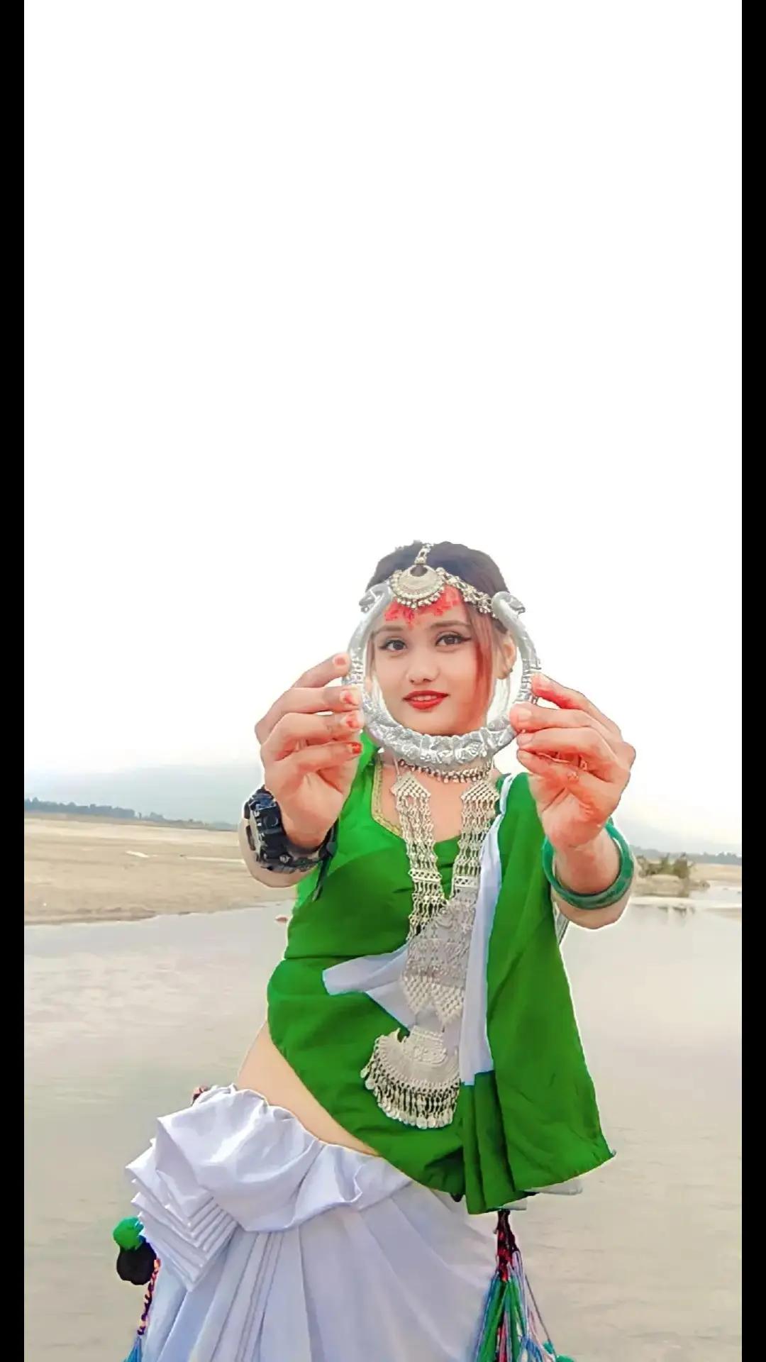 @पुष्पा चौधरी 🕊️