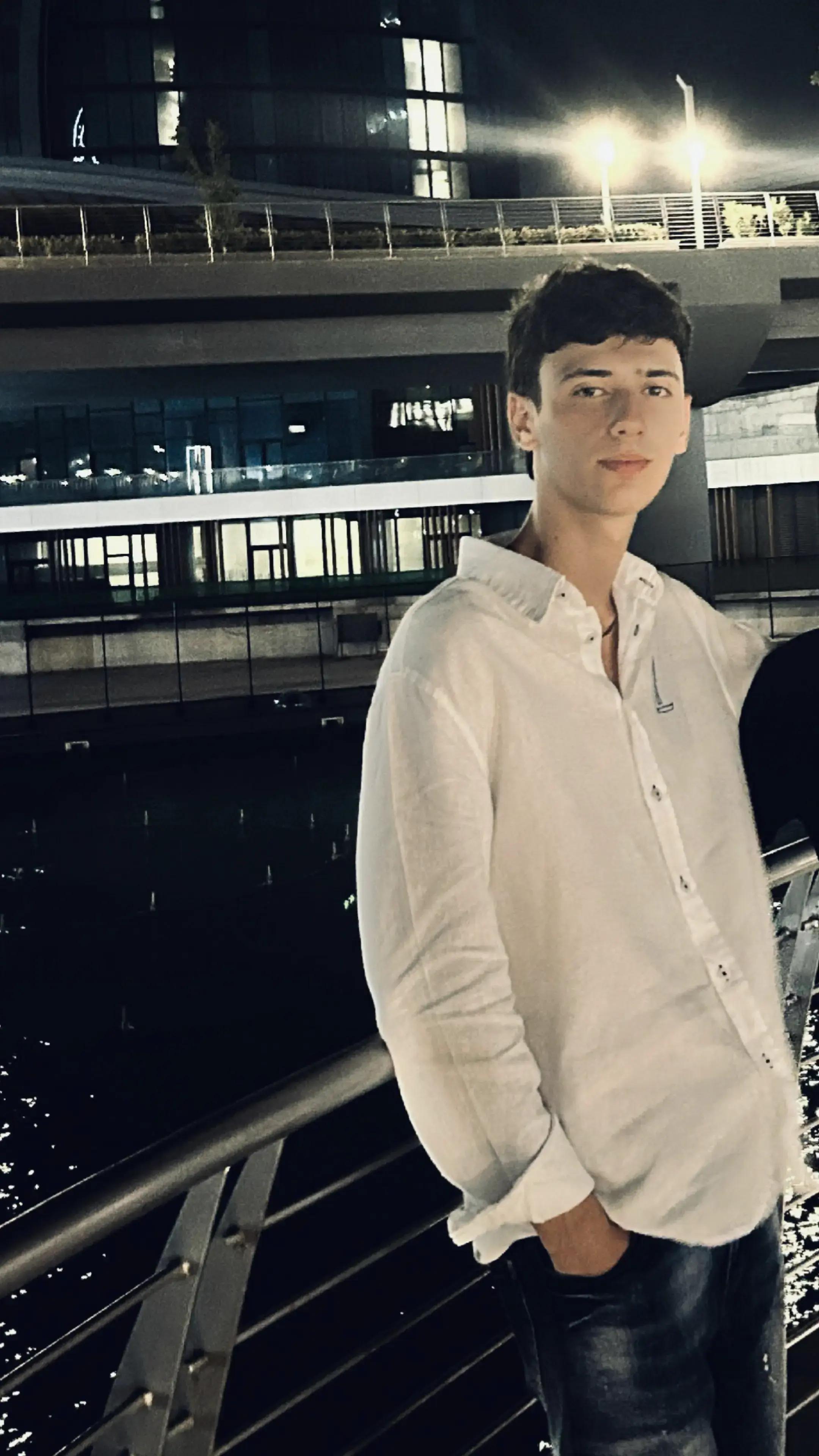 @&uuml;mid
