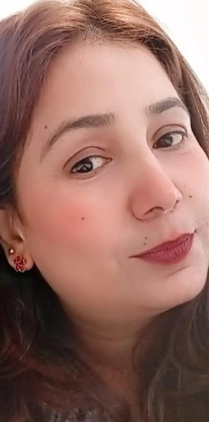 @Reenaazeem123