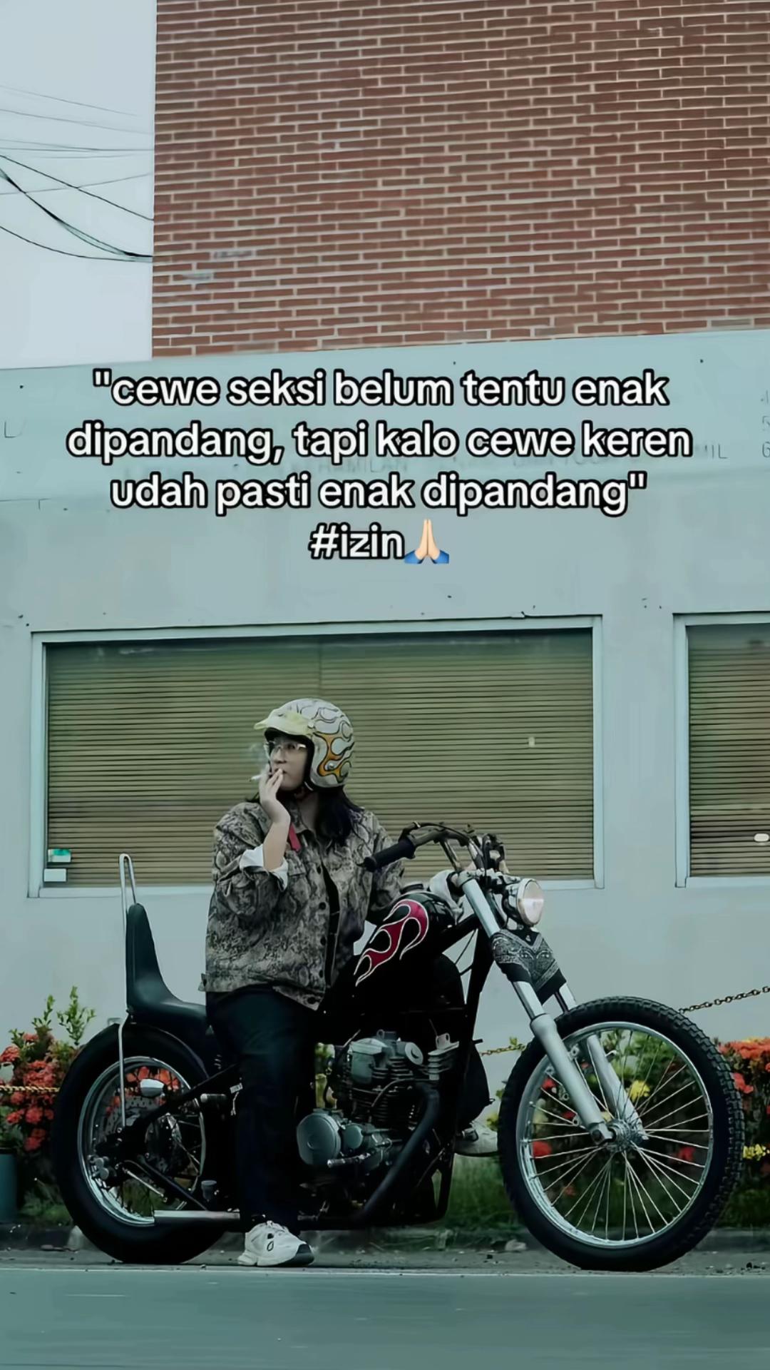 @daaaaa