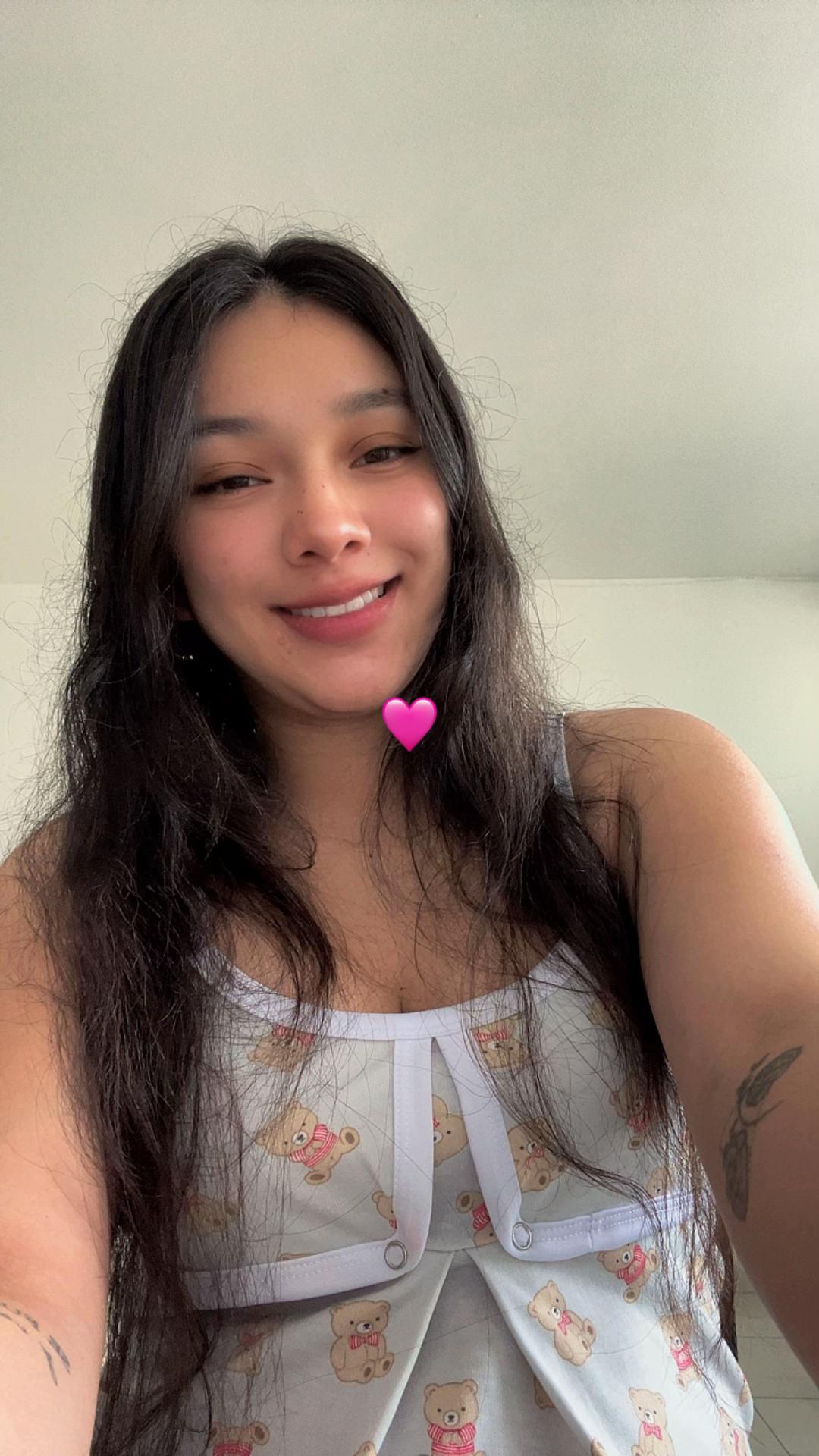 @Ximena C. 🤍