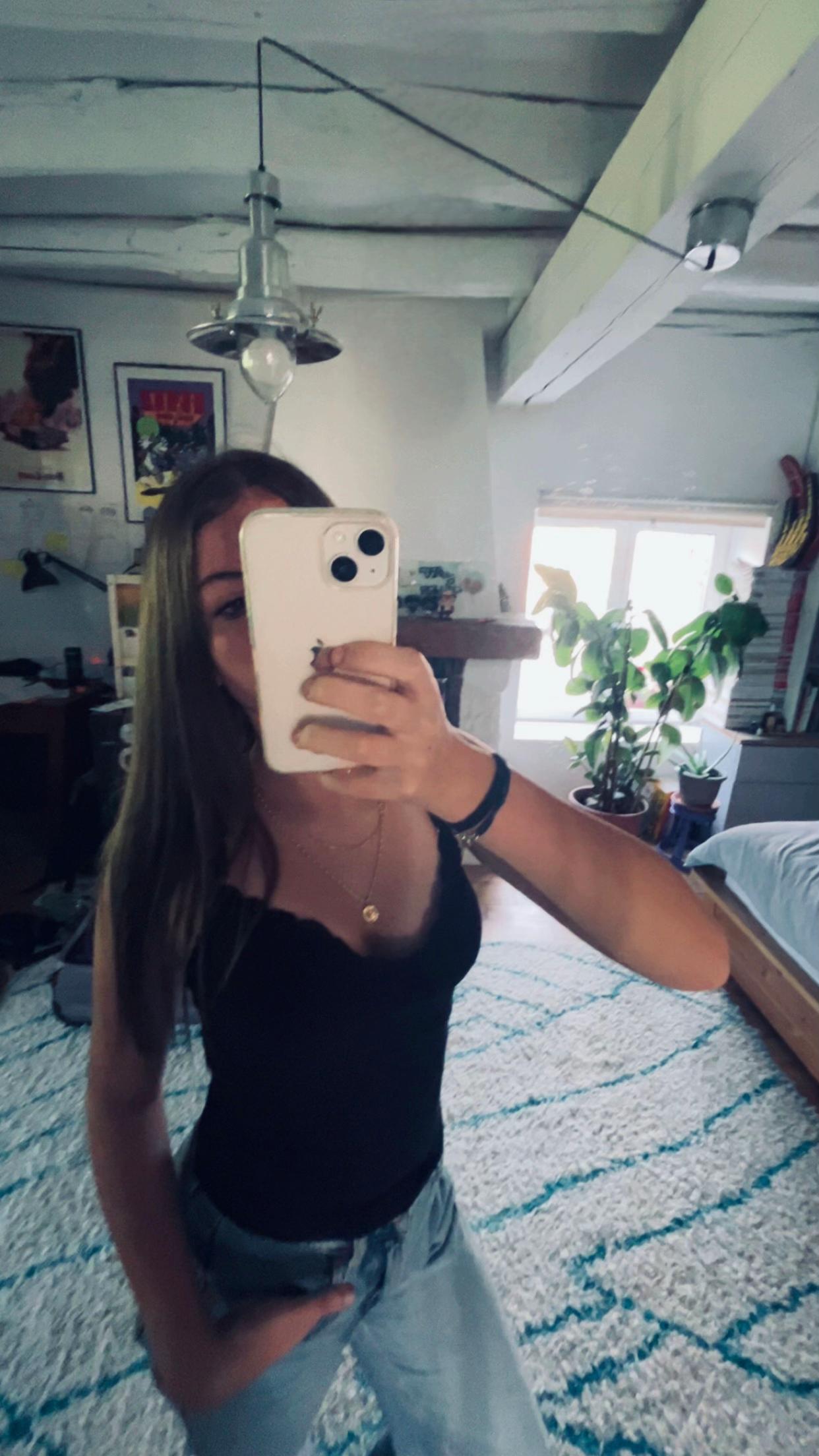 @𝐟𝐥𝐞𝐮𝐫