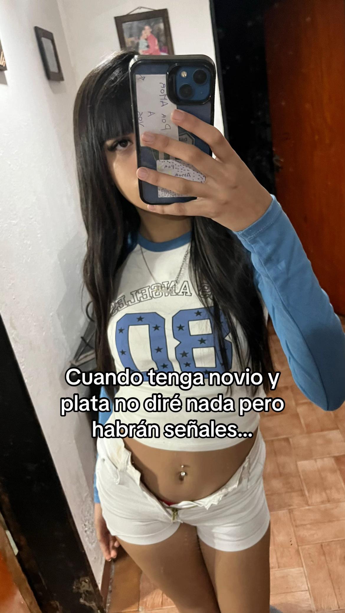 @julyy.lopez__