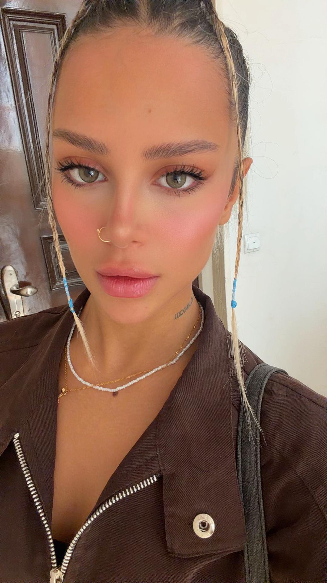 @Tina