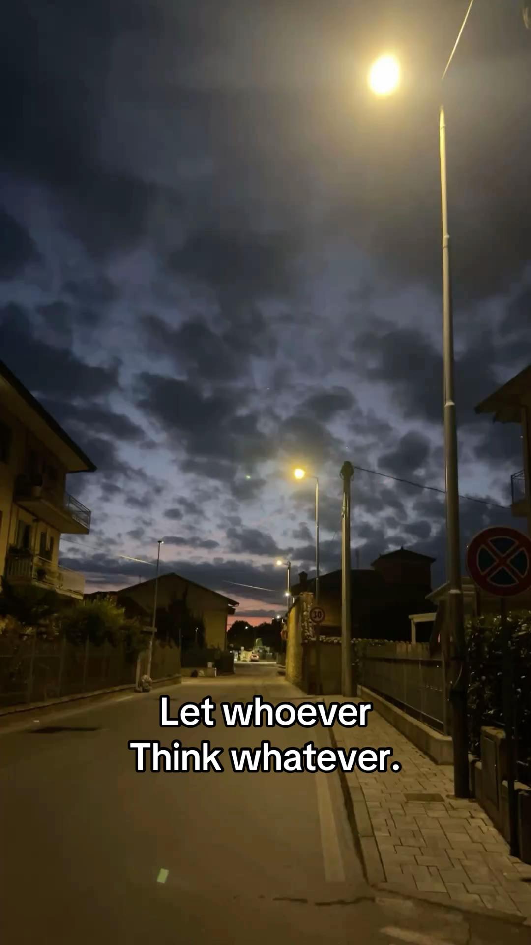 @🕴️