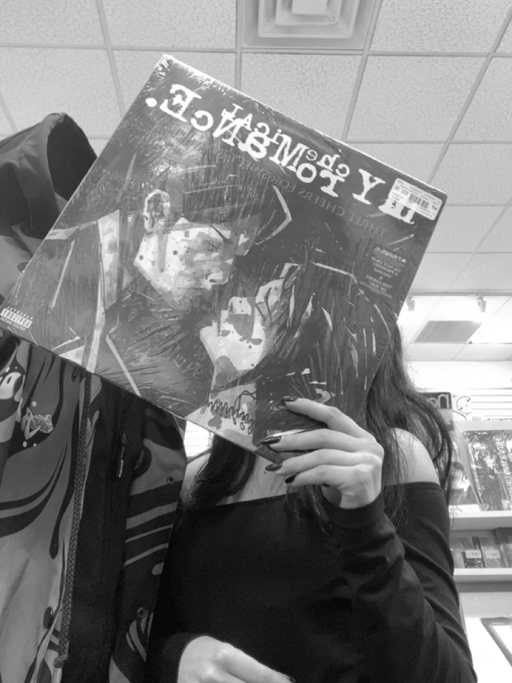 @𝓀𝑒𝓃𝓃𝒾 🖤🦇