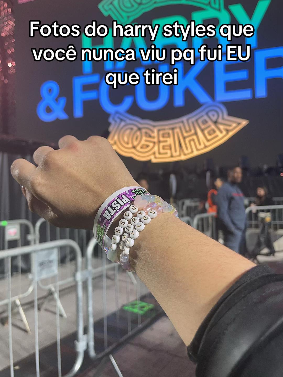 @𝐿𝒶𝓇𝒾𝓈🐝🌙✨