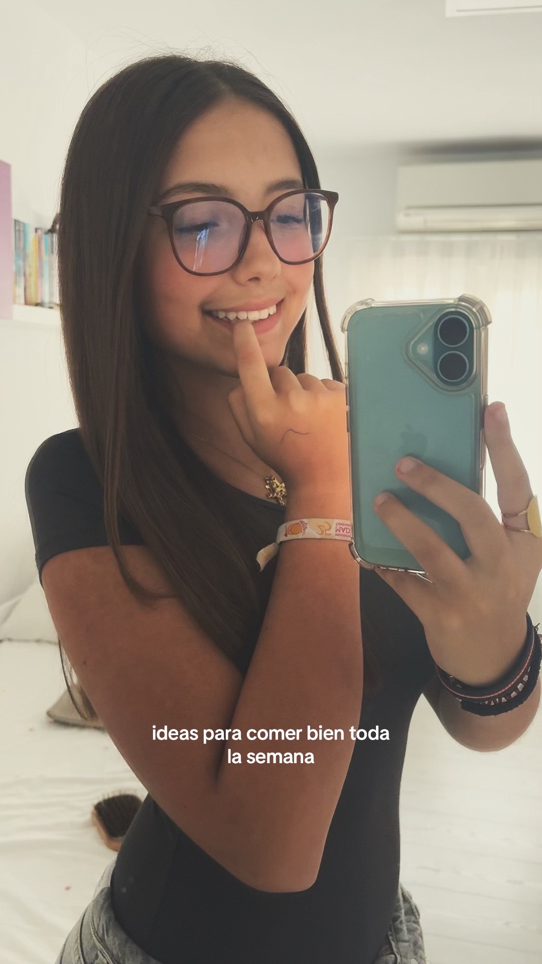 @𝐜𝐥𝐚𝐮𝐝𝐢𝐚 𝐡𝐞𝐫𝐫𝐚𝐧𝐳