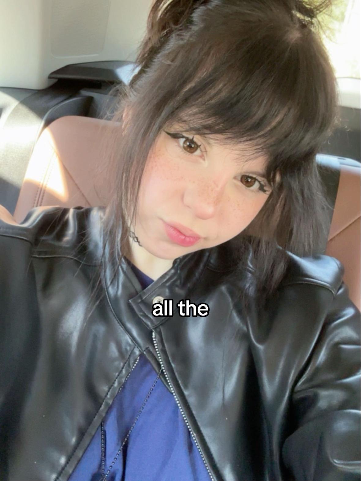 @aysus.cos