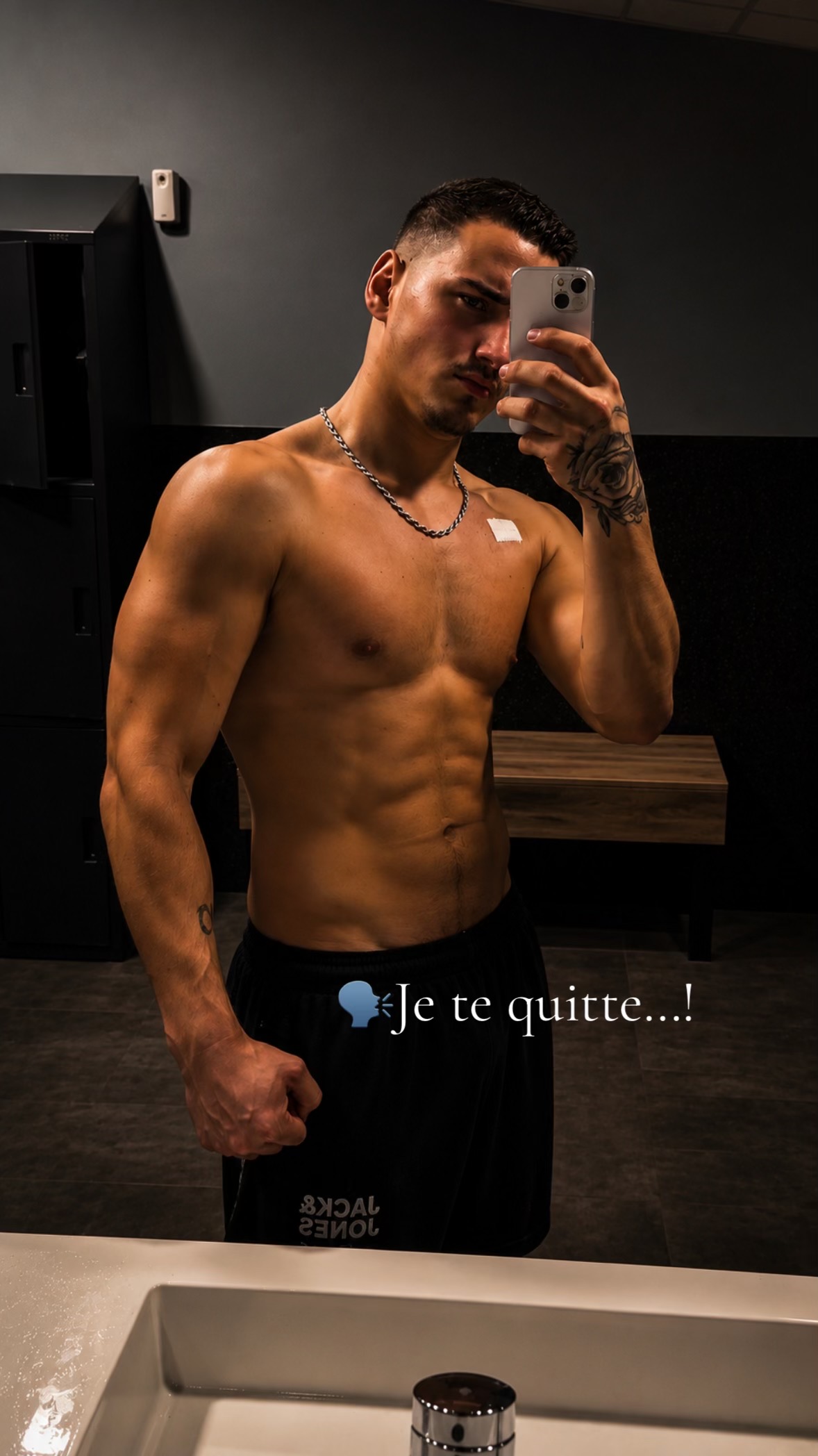 @NØVA6K00