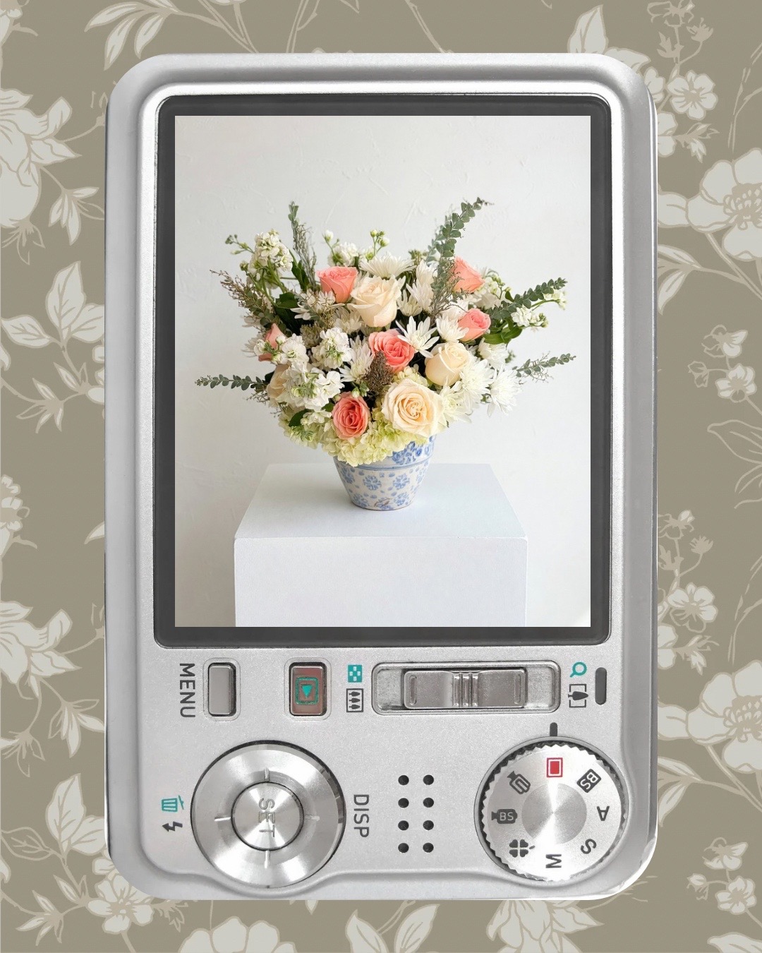@Lolasfreshflowers ❀