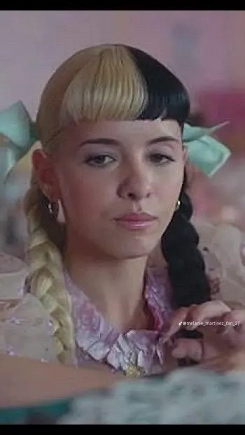 @Melanie Martinez fanpage