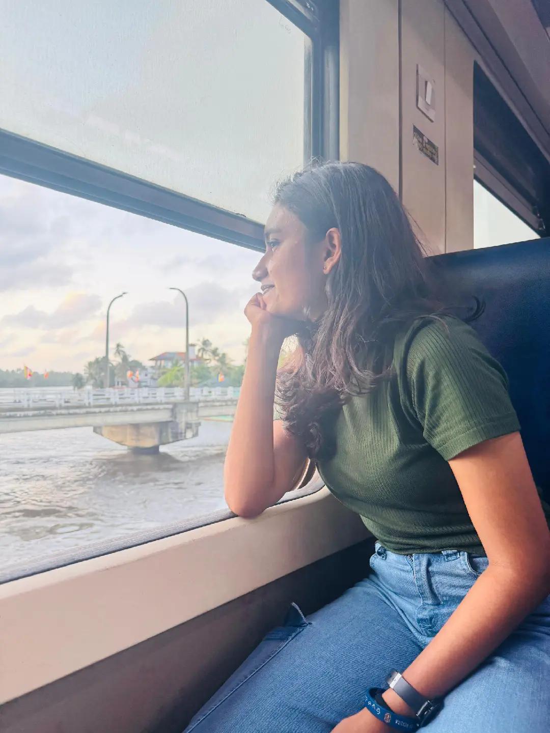 @___rashiniperera___