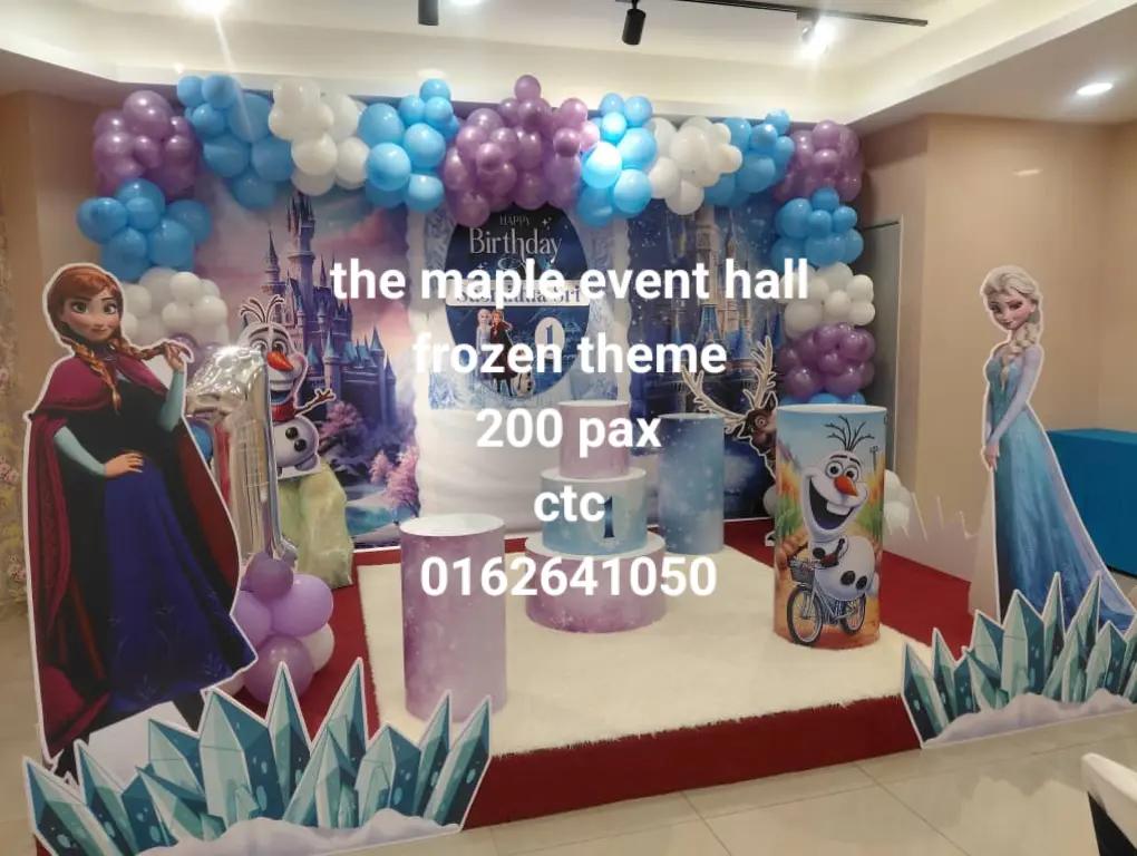 @The Maple Event Hall Klang