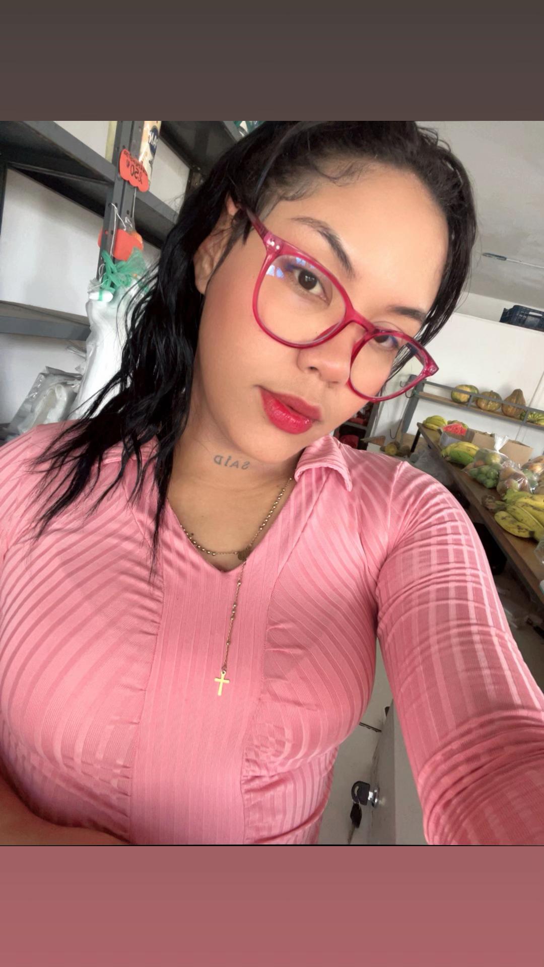 @Vicky😍😈