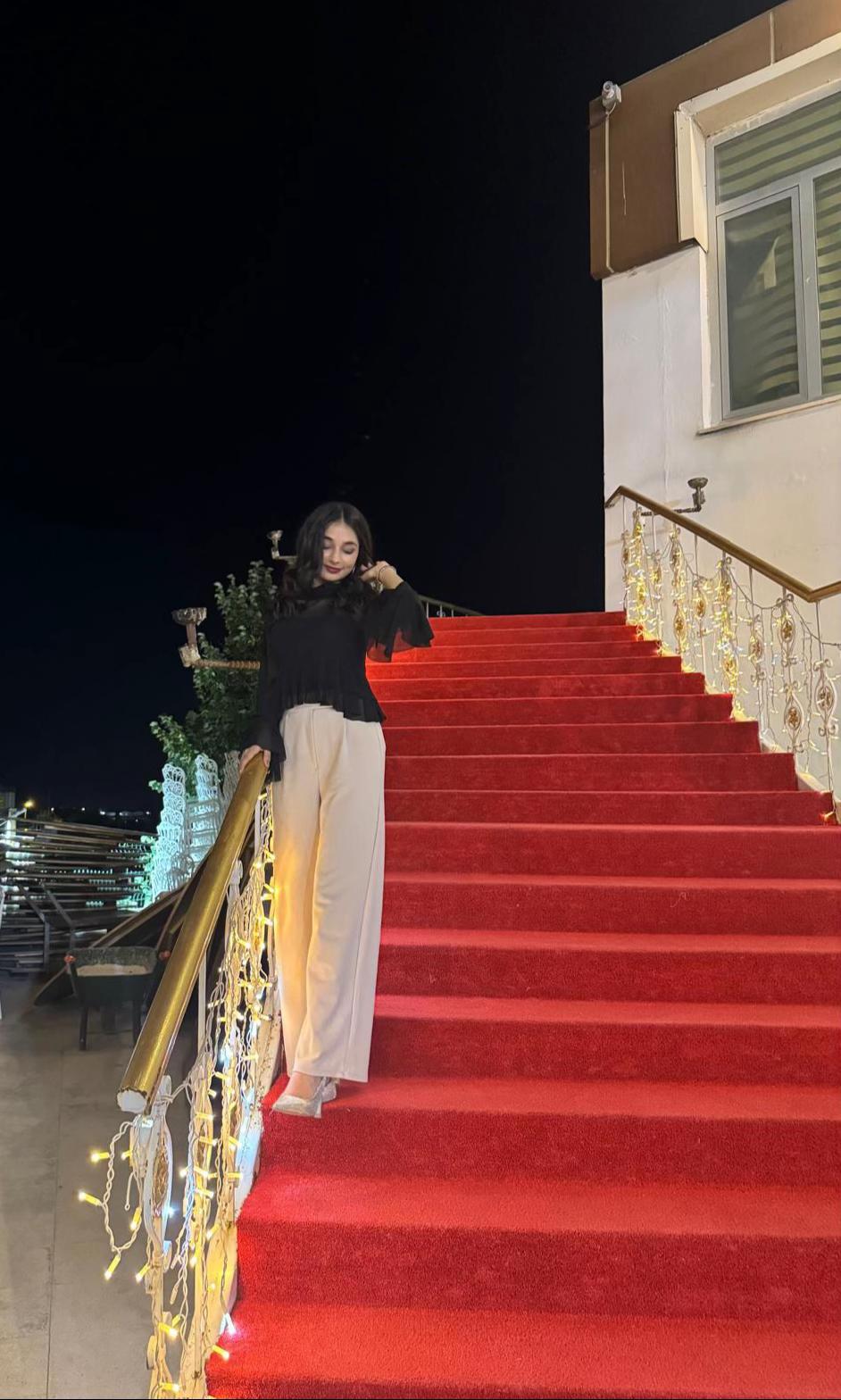 @Feryalergin