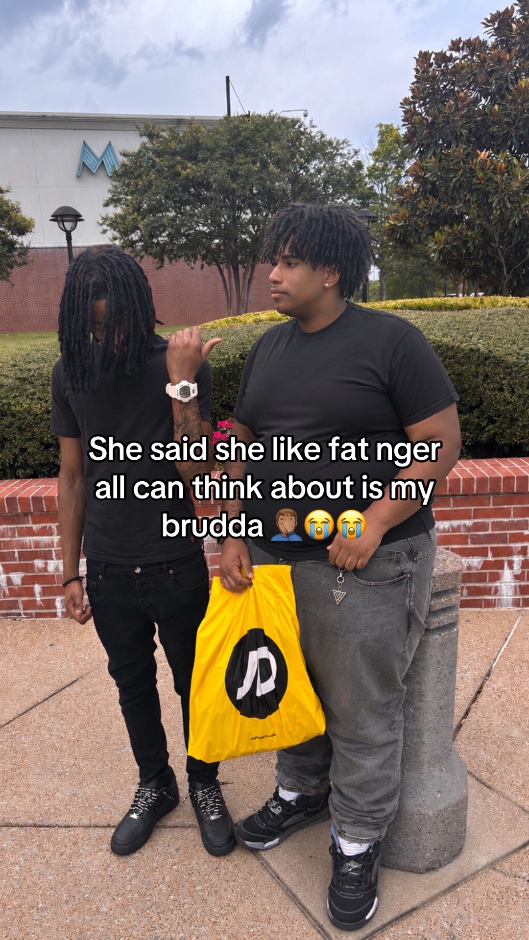 @Tj