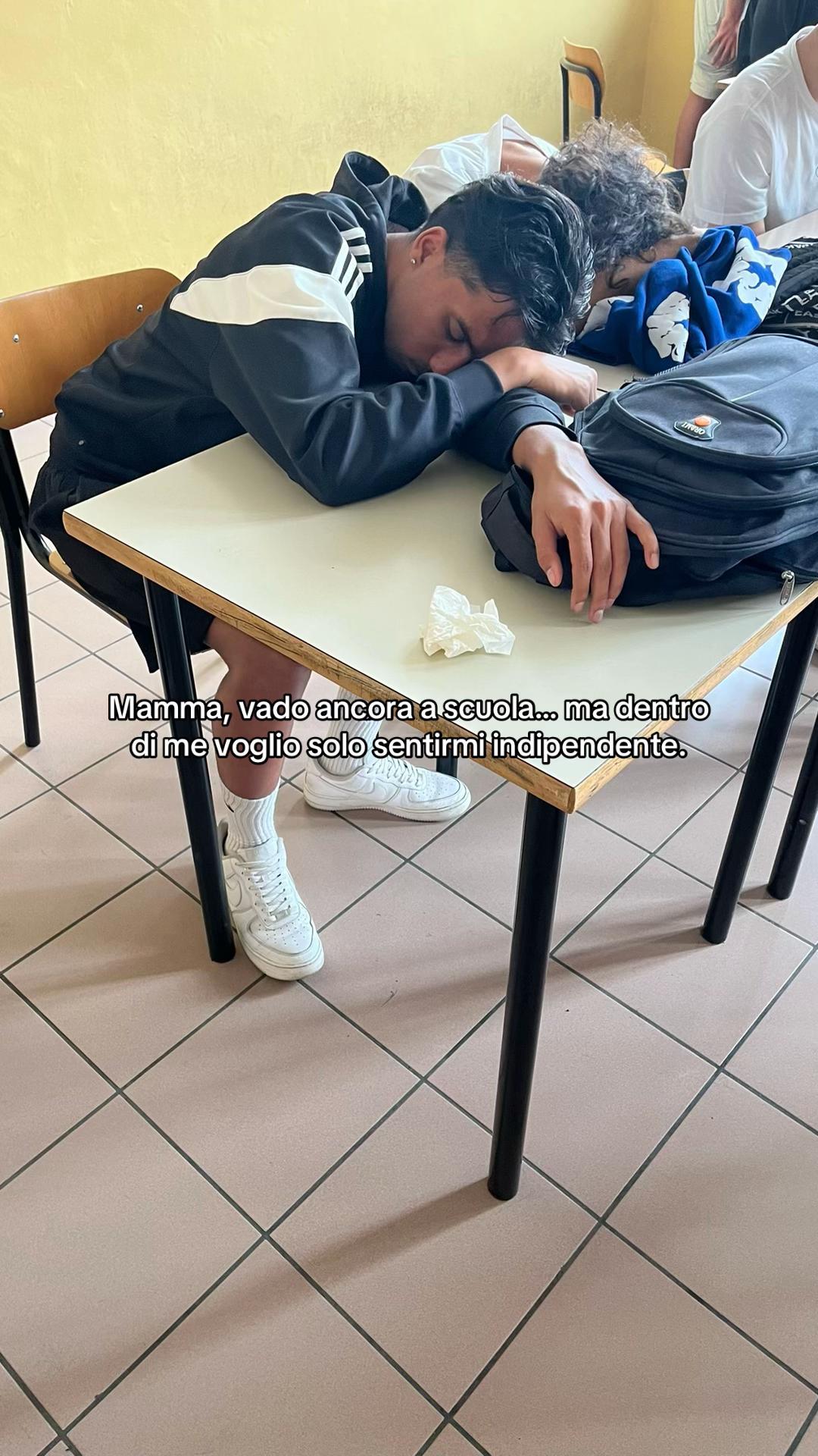 @robinsng_