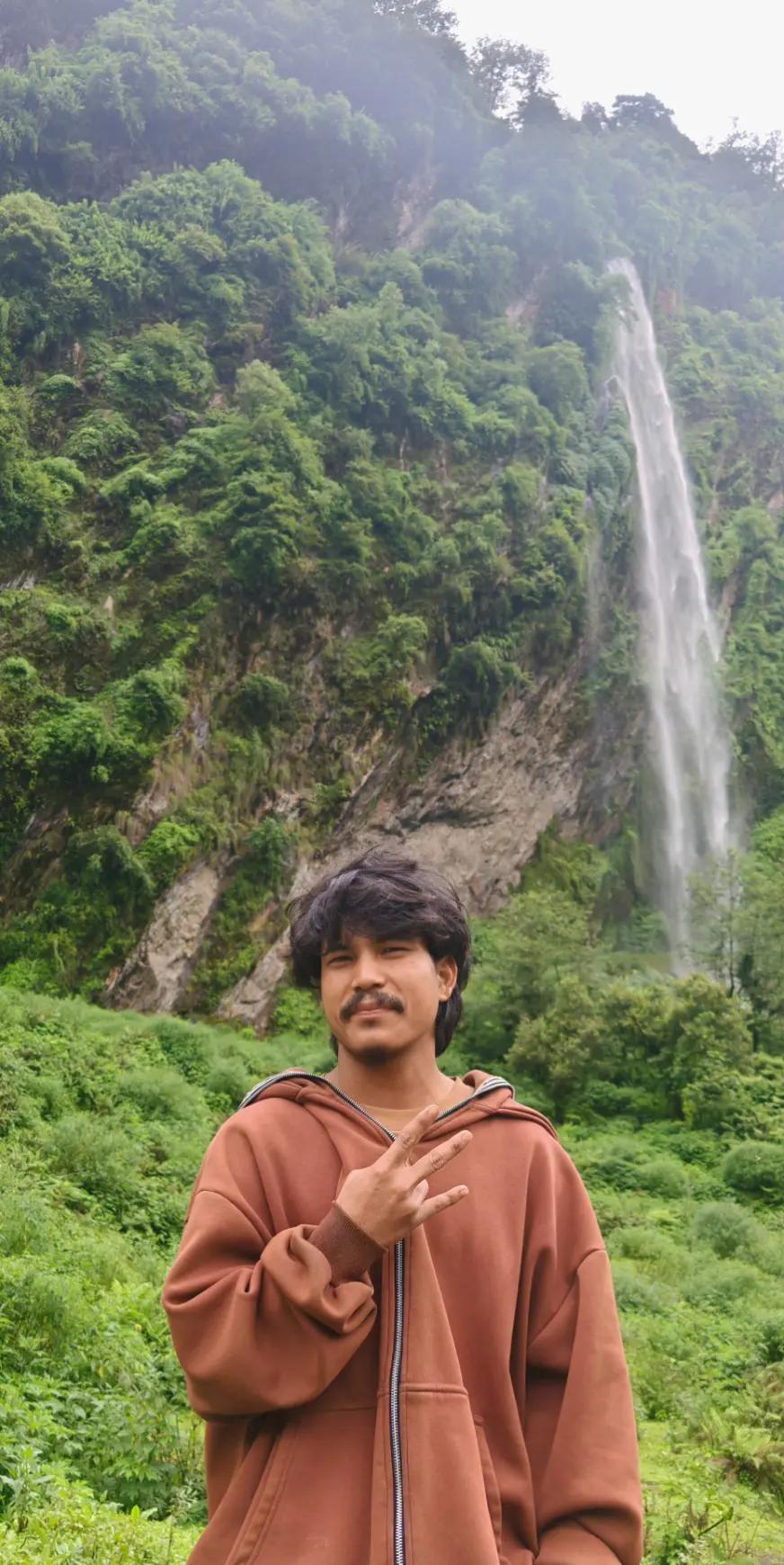 @Mr.. mukhiya😊