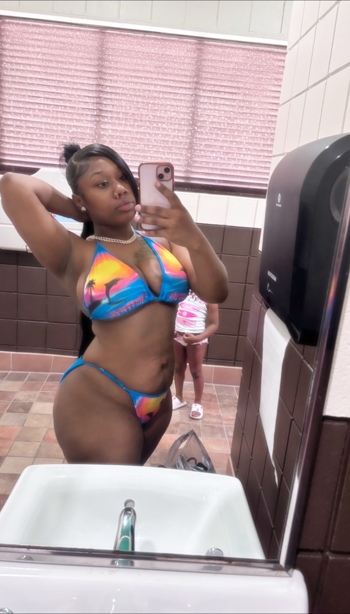 @Liayahcheaves