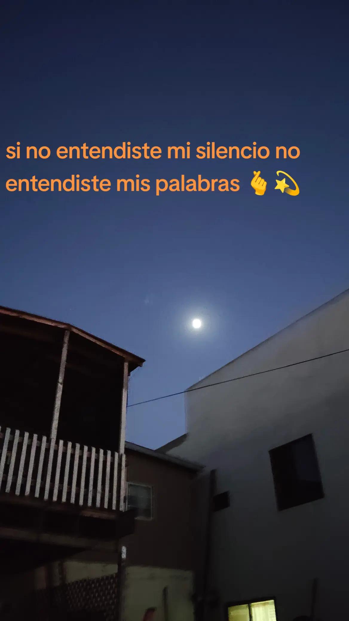 @soy Yoly🌛💙🧡
