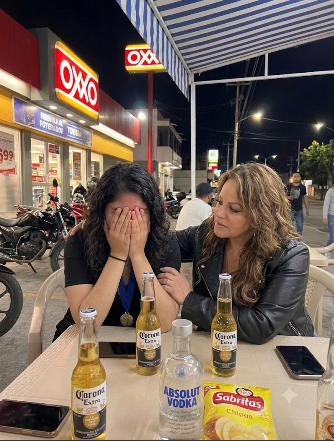 @𝑅𝑒𝑔𝒾𝓈 𝒩.🖤