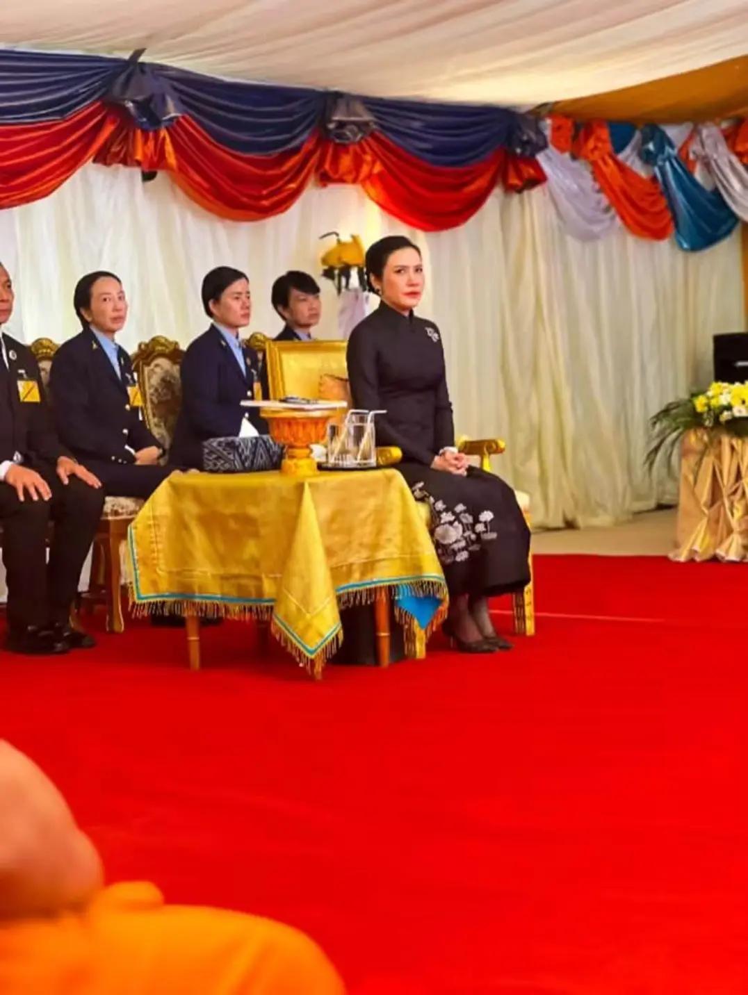 @@ภักดีจักรีวงศ์✨🇹🇭