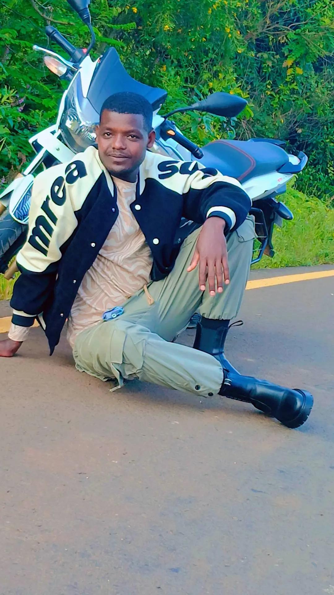 @ዘካርያስ ደስታ