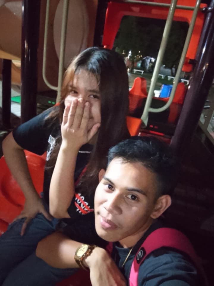 @𝐇𝐞𝖞𝐳𝟐🇵🇭