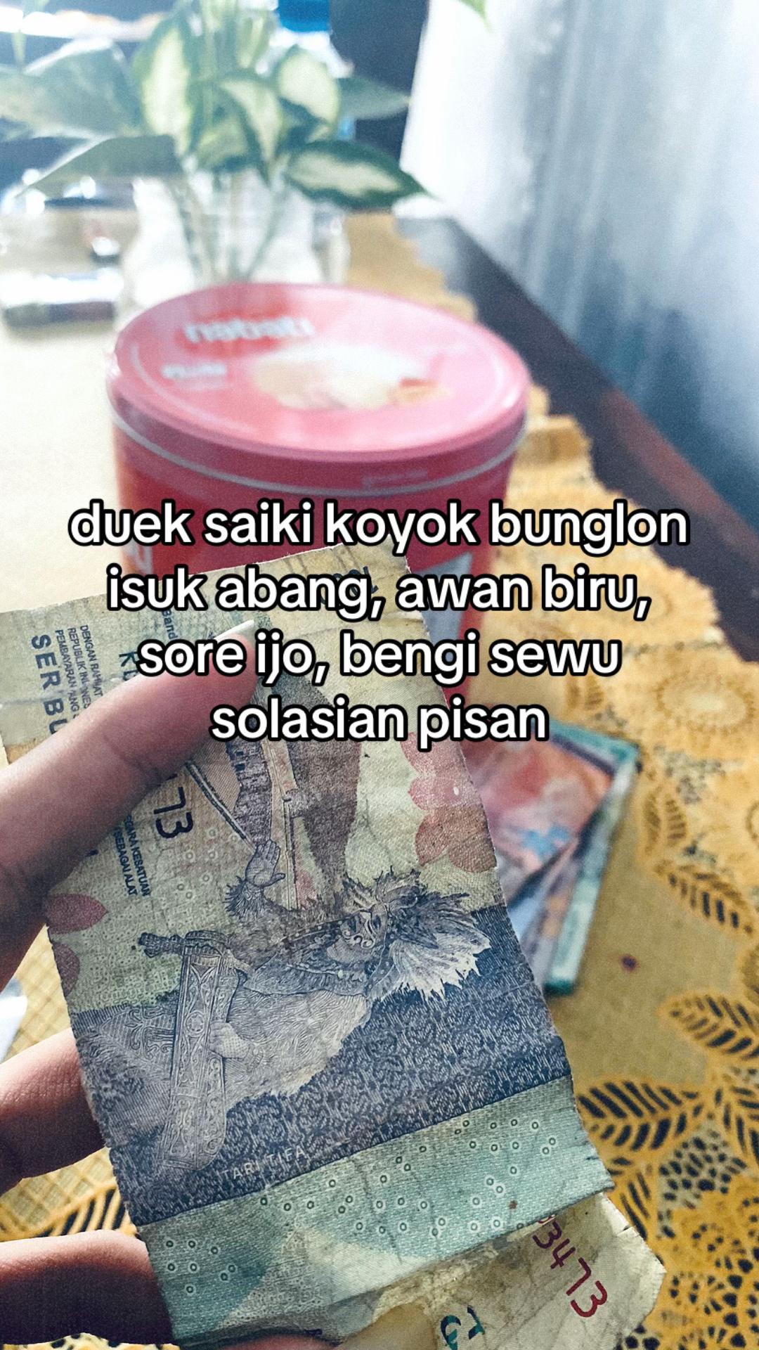 @🦅