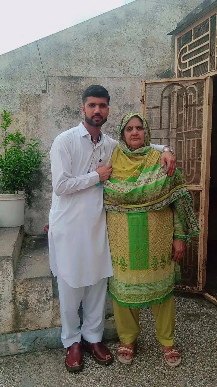 @Basharat Nawaz