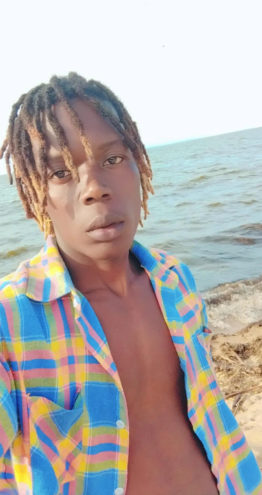 @Ras Dee💚💛❤️DREADLOCK-SERIES