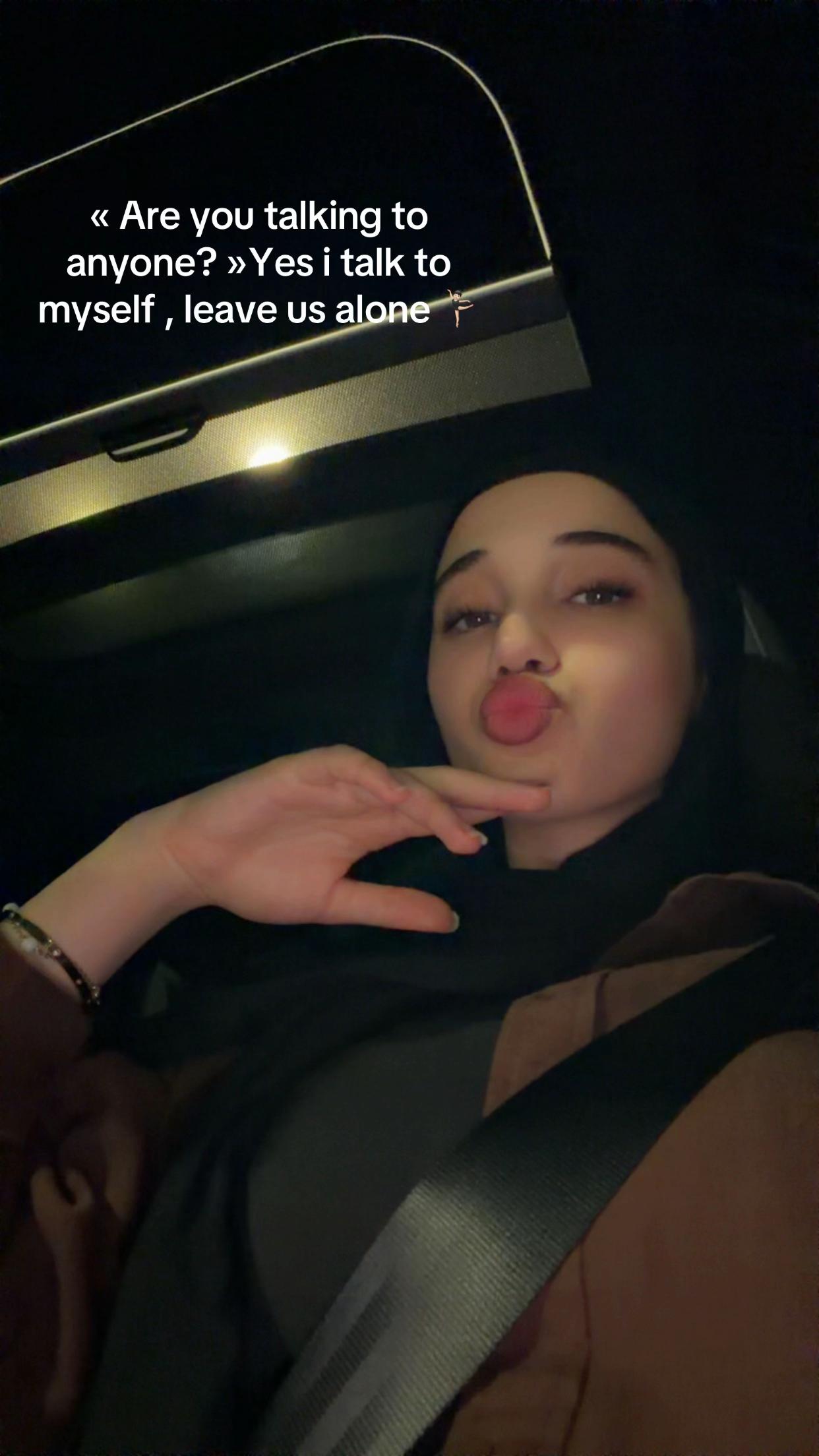 @K.