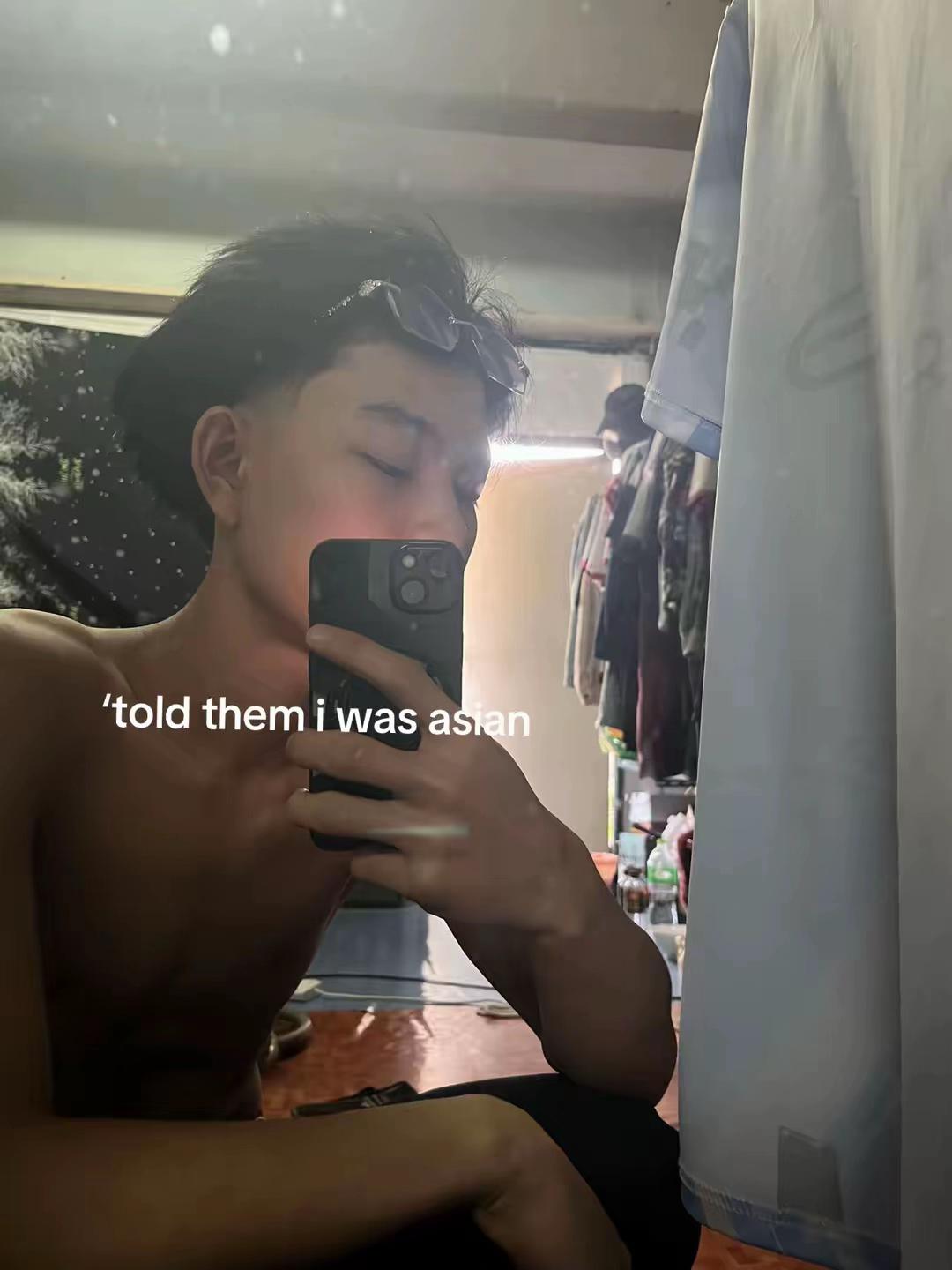 @???