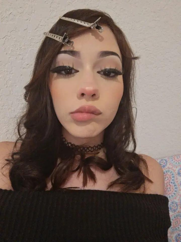 @🤥