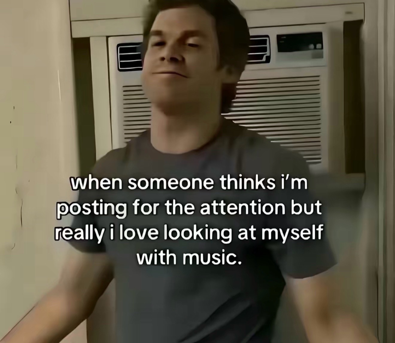 @👾