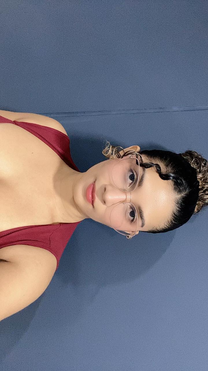 @𝒴𝓊𝒿𝑒