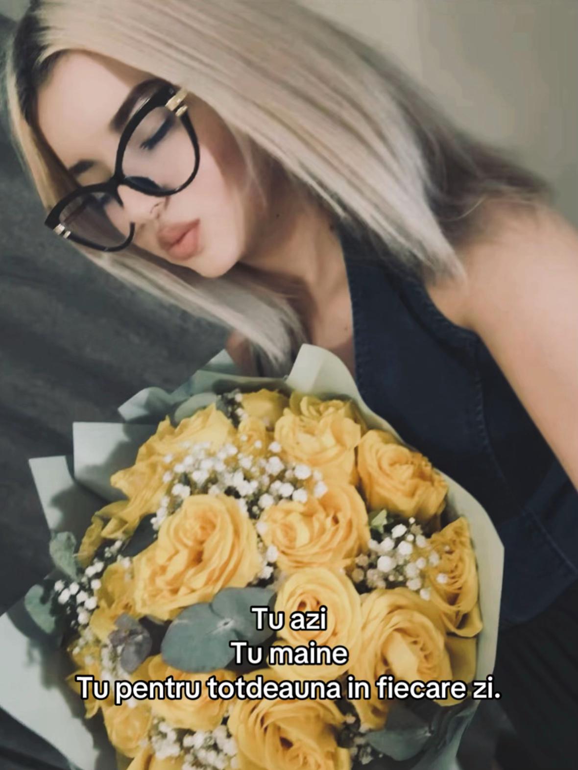 @𝐒.