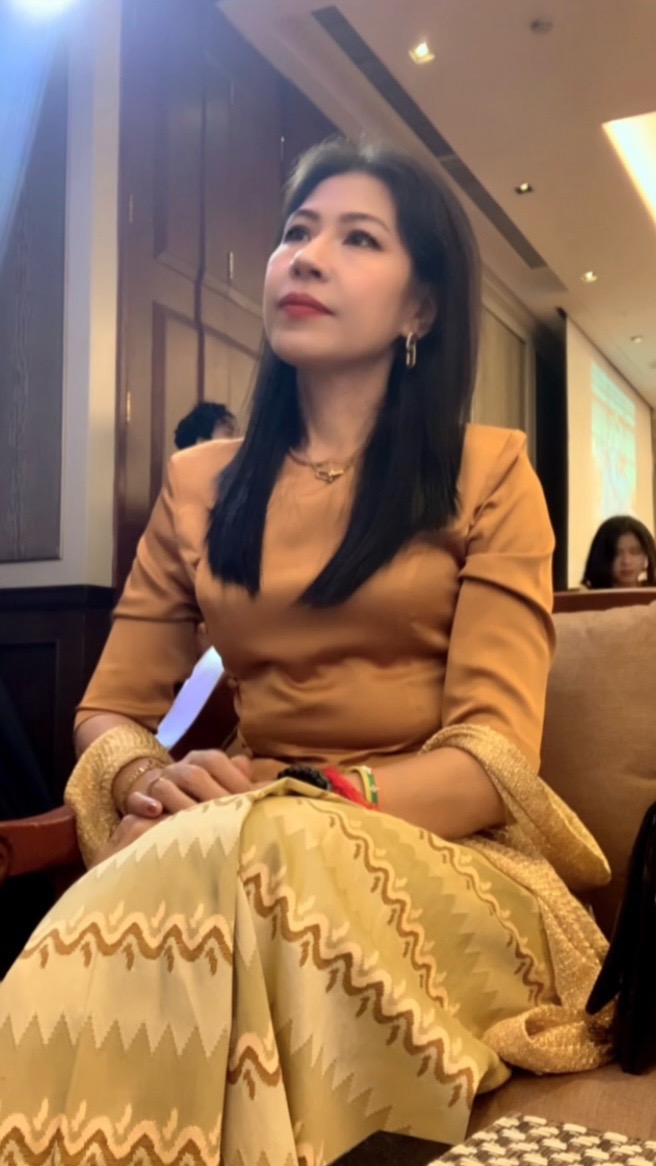 @Dr Zinmarsoe@hninyadi