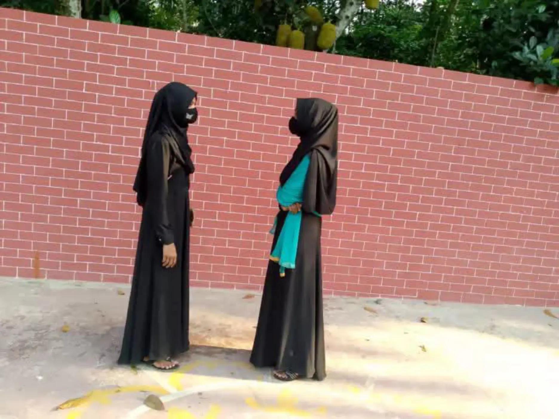@রাইসা মনি