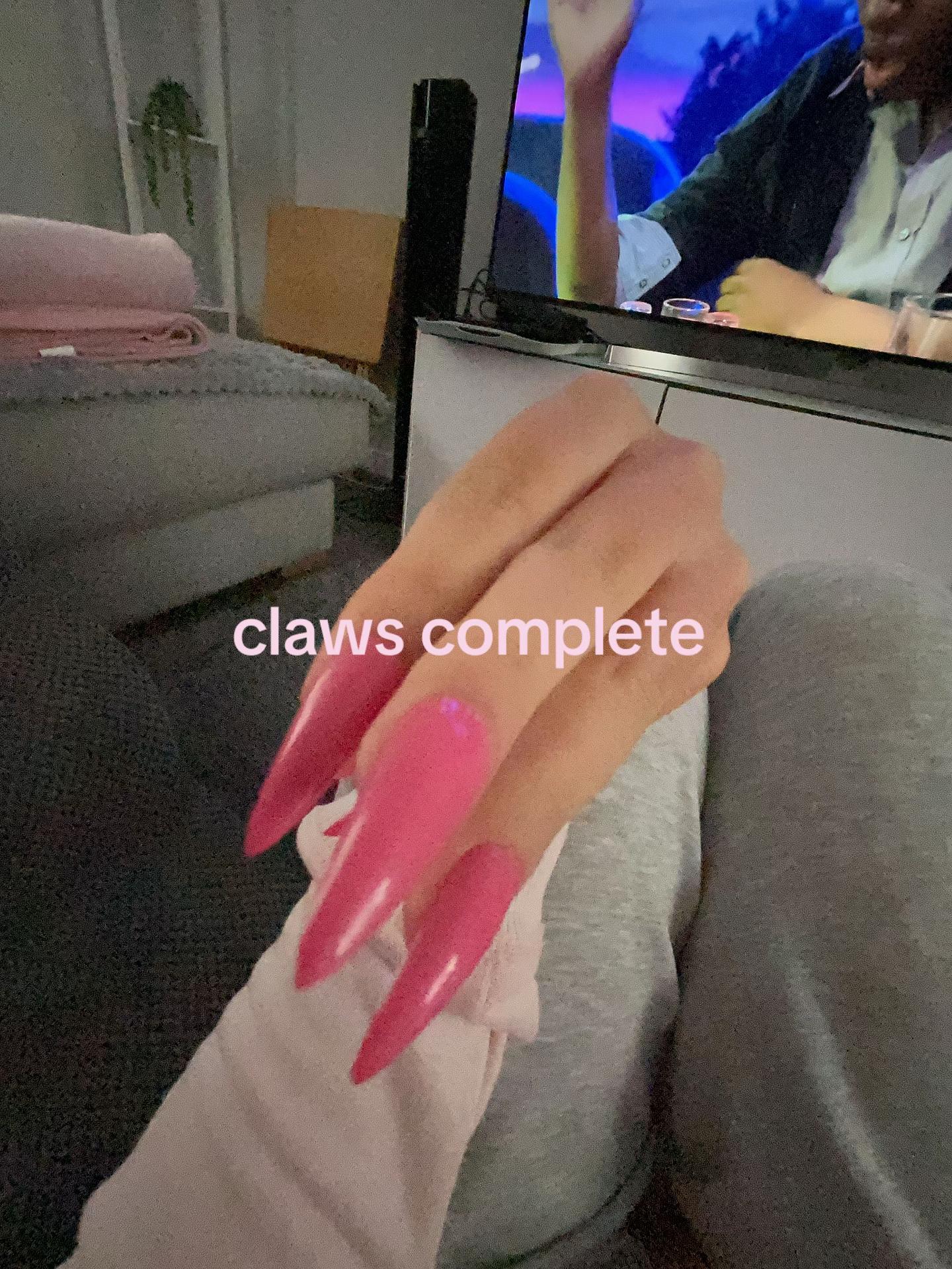 @✰