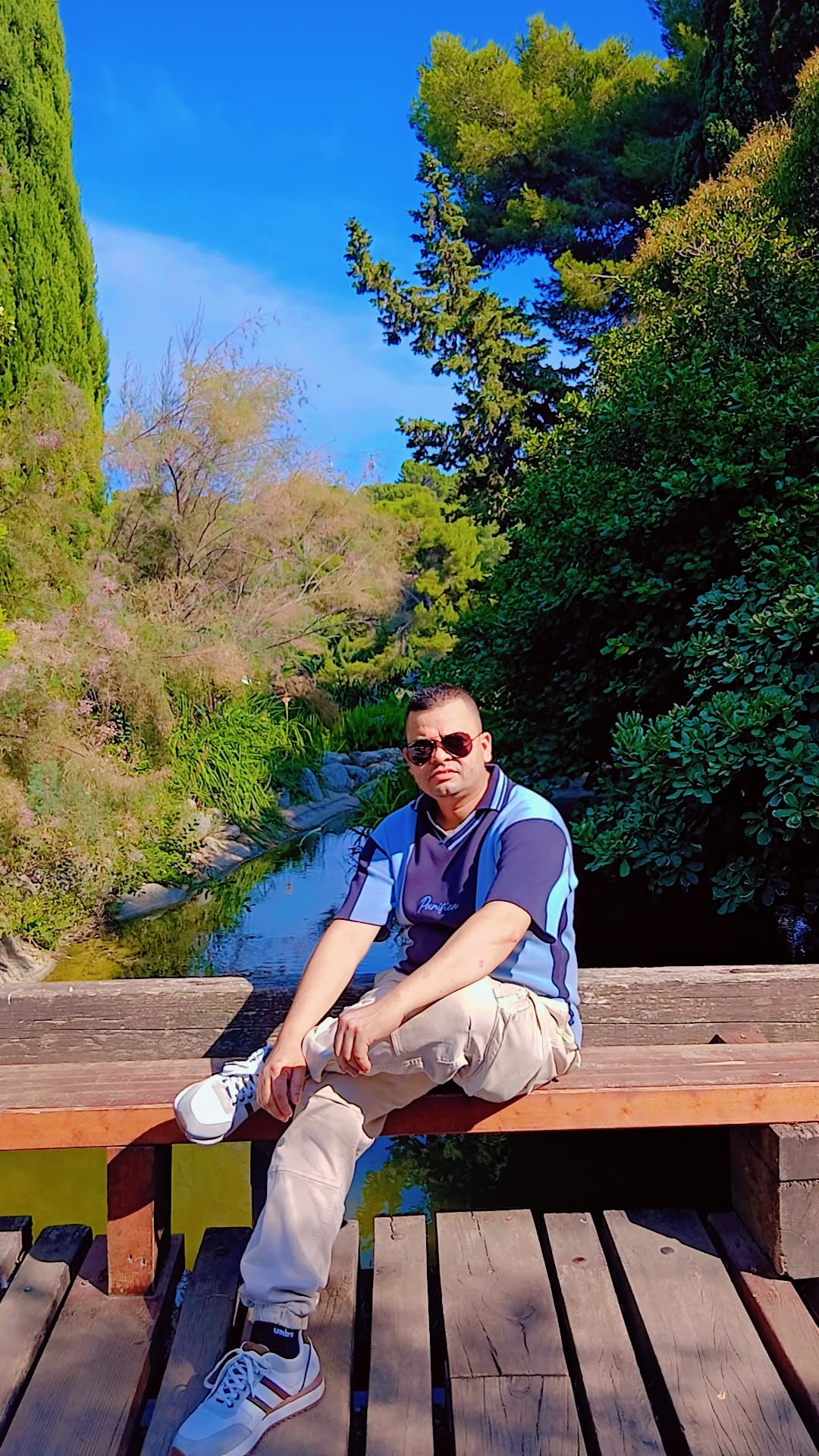 @Ronie Rezaul Karem 🇪🇦 🇧🇩