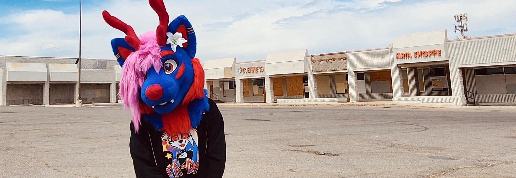 @BlueNeonPaw