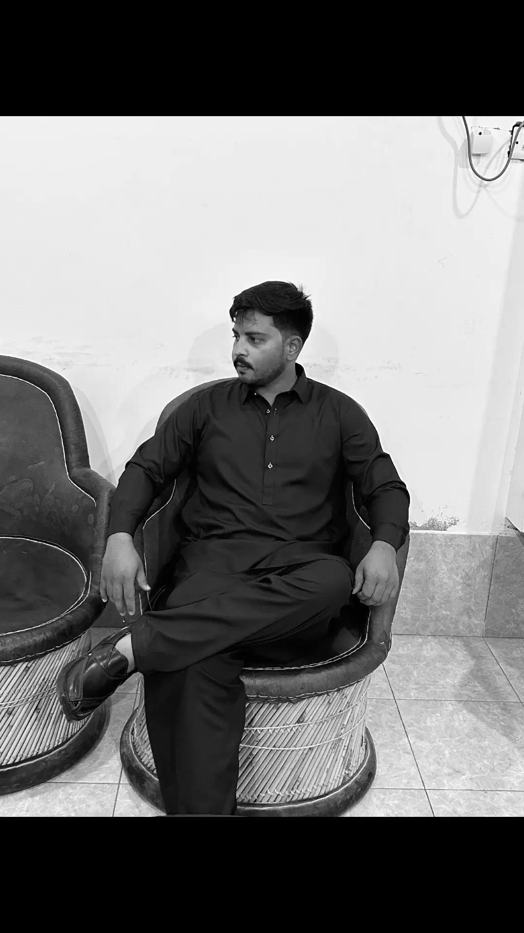 @MALIK AWAIS